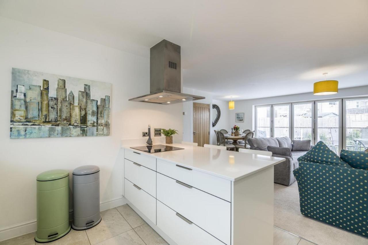 Milford Street - 5 Bedroom Luxurious Holiday Home - Saundersfoot Exterior foto