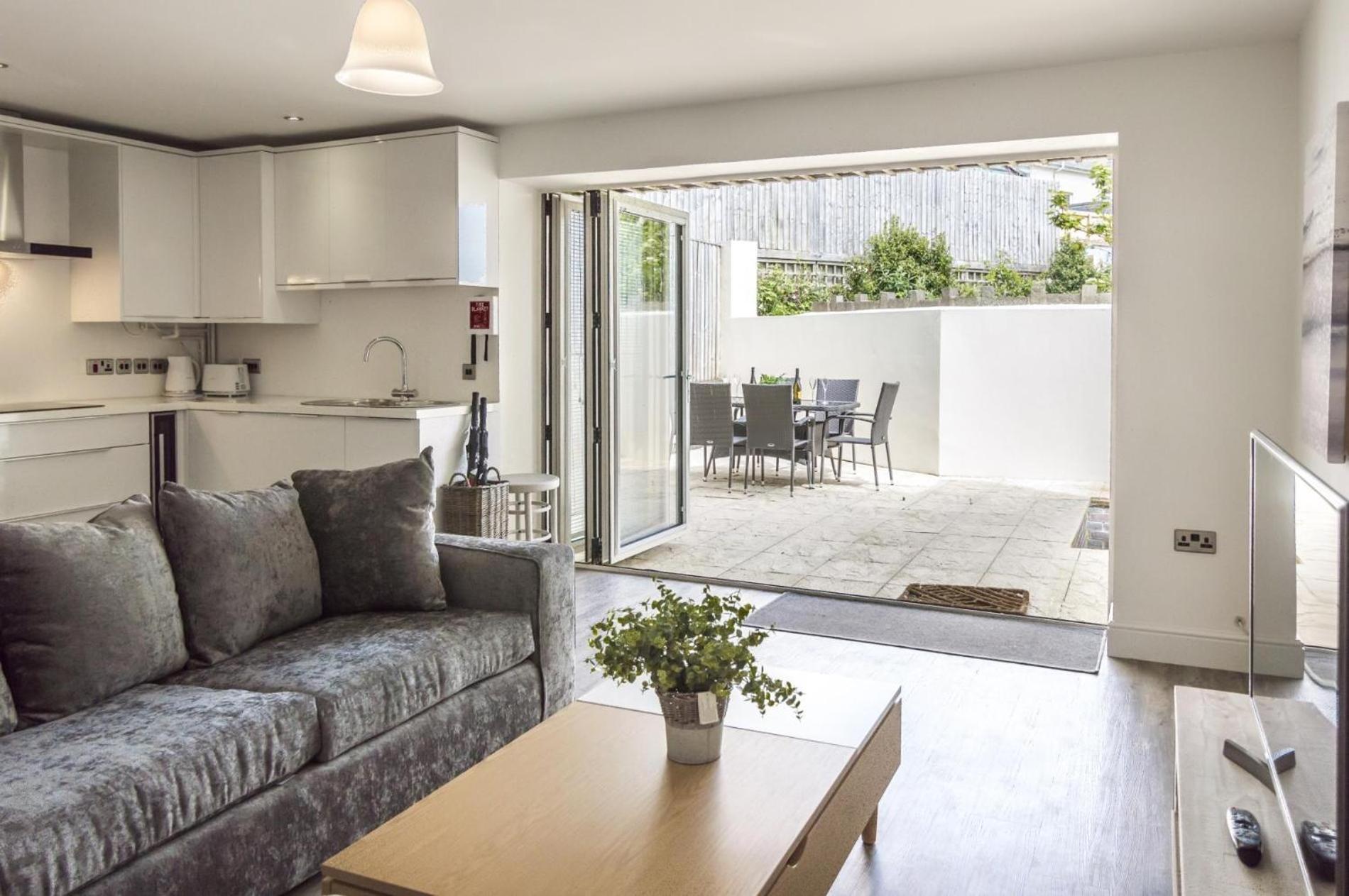 Milford Street - 5 Bedroom Luxurious Holiday Home - Saundersfoot Exterior foto
